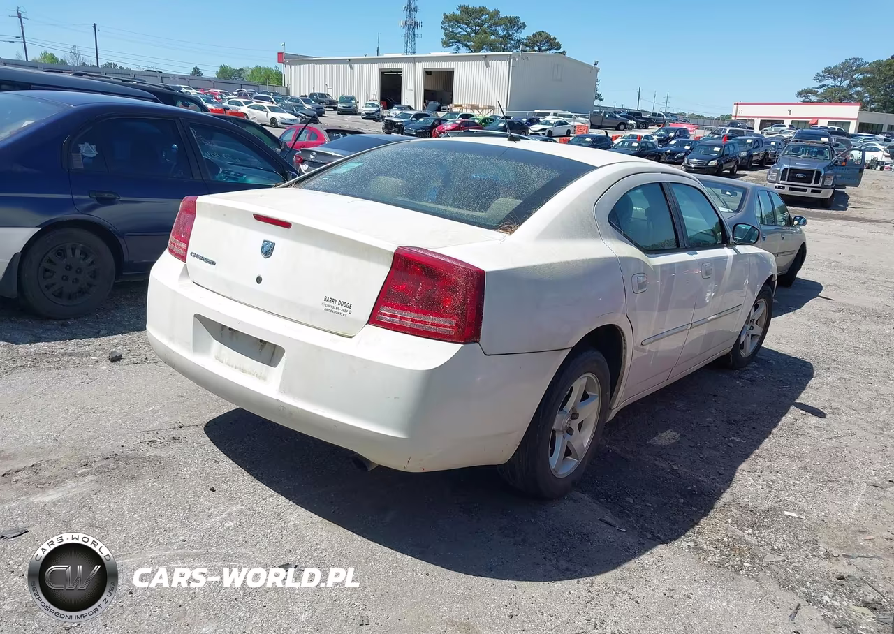 2008 Dodge Charger VIN:2B3KA43G18H200612 - 4