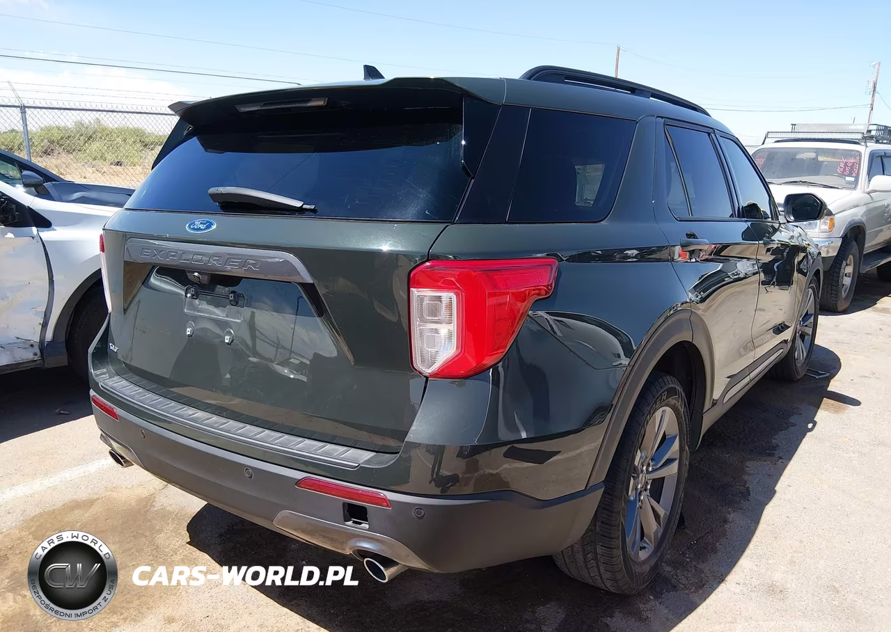 2022 Ford Explorer Xlt VIN:1FMSK7DH9NGB41882 - 4