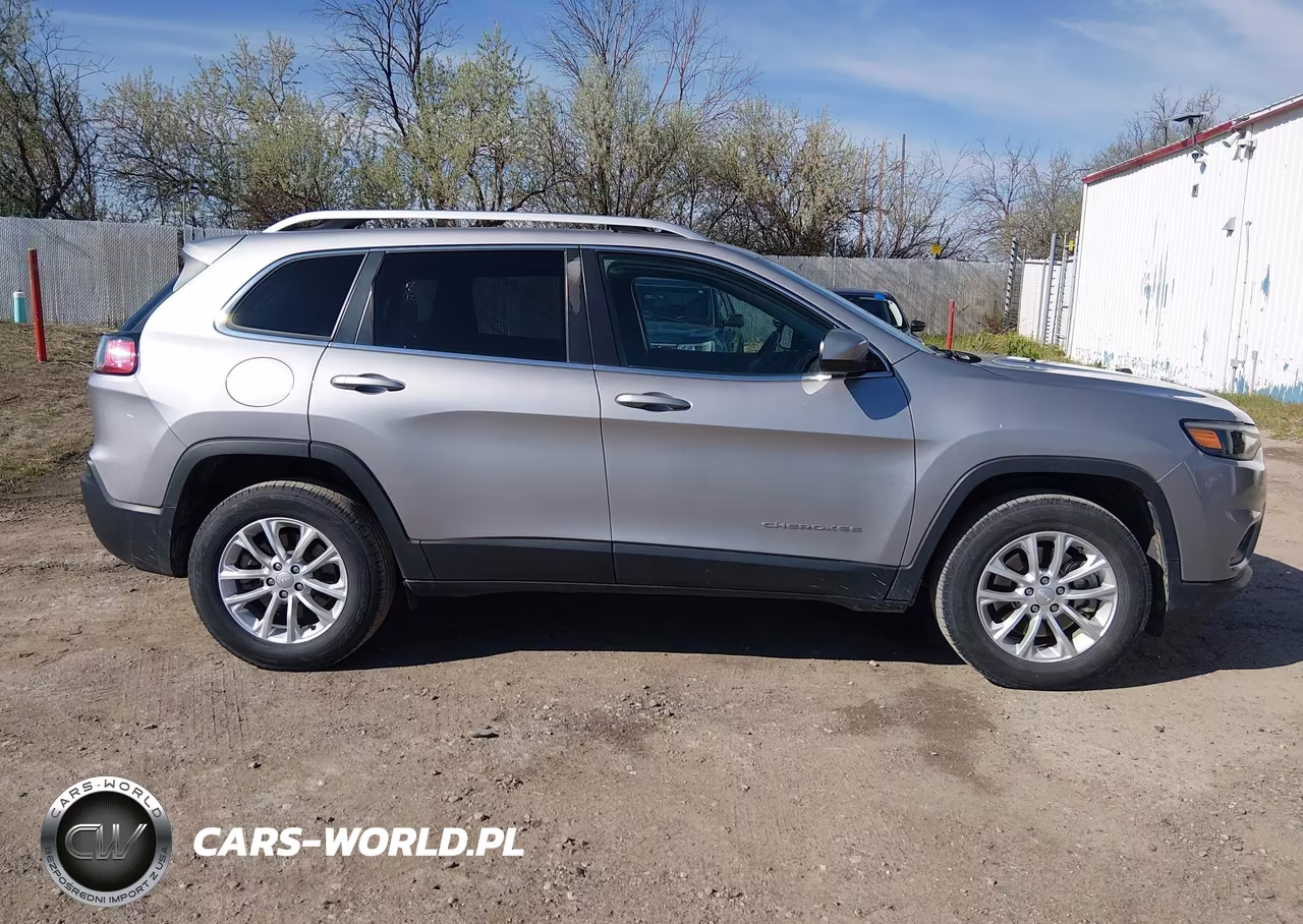 2019 Jeep Cherokee Latitude 4X4 VIN:1C4PJMCB6KD429932 - 14