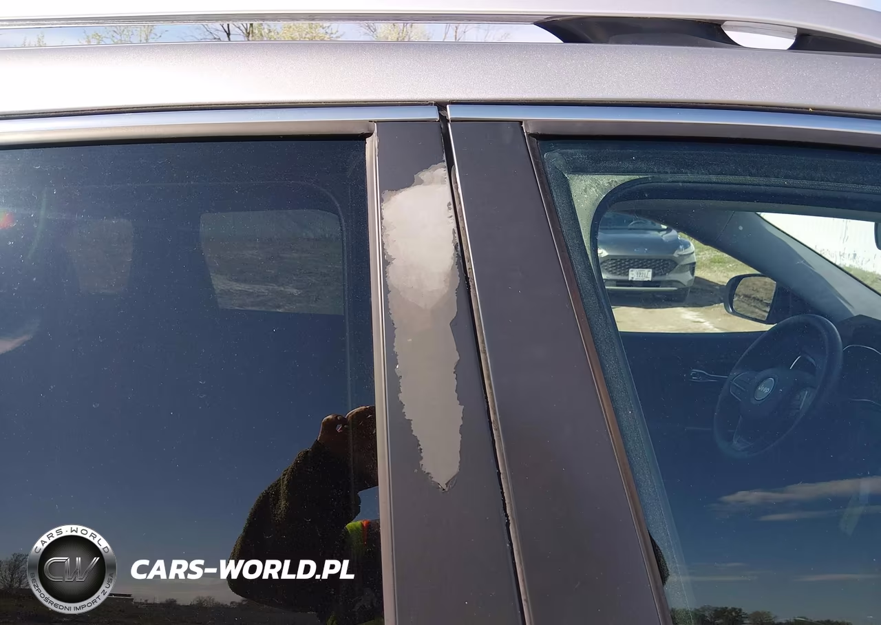 2019 Jeep Cherokee Latitude 4X4 VIN:1C4PJMCB6KD429932 - 6