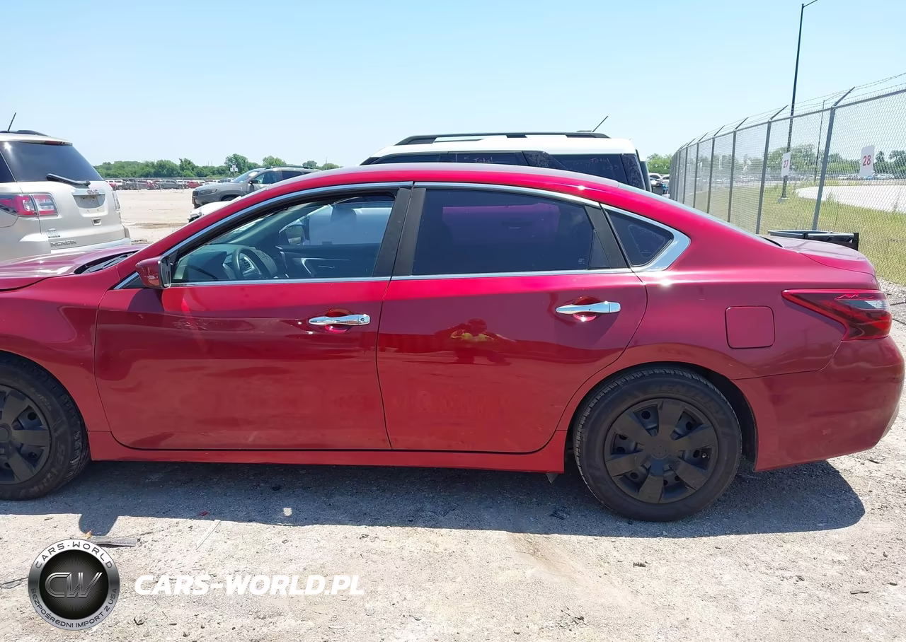 2018 Nissan Altima 2.5 S VIN:1N4AL3AP6JC213842 - 14
