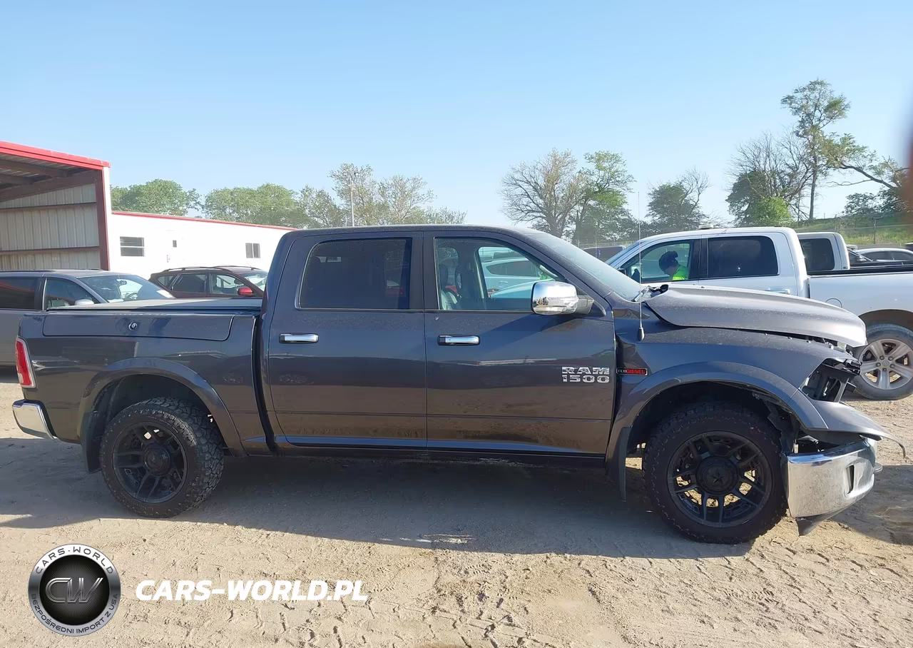 2018 Ram 1500 Laramie 4X4 5'7 Box VIN:1C6RR7NM1JS246652 - 13