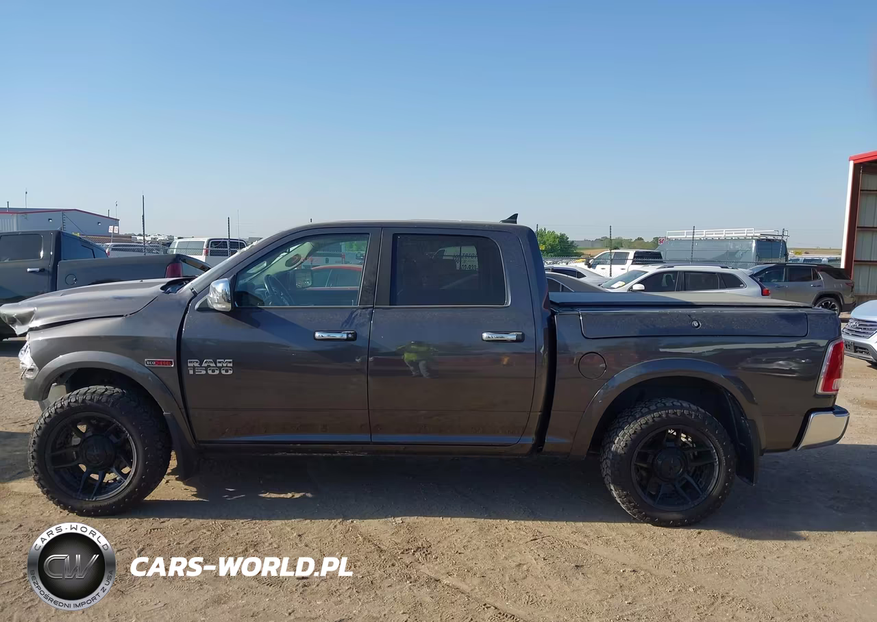 2018 Ram 1500 Laramie 4X4 5'7 Box VIN:1C6RR7NM1JS246652 - 14