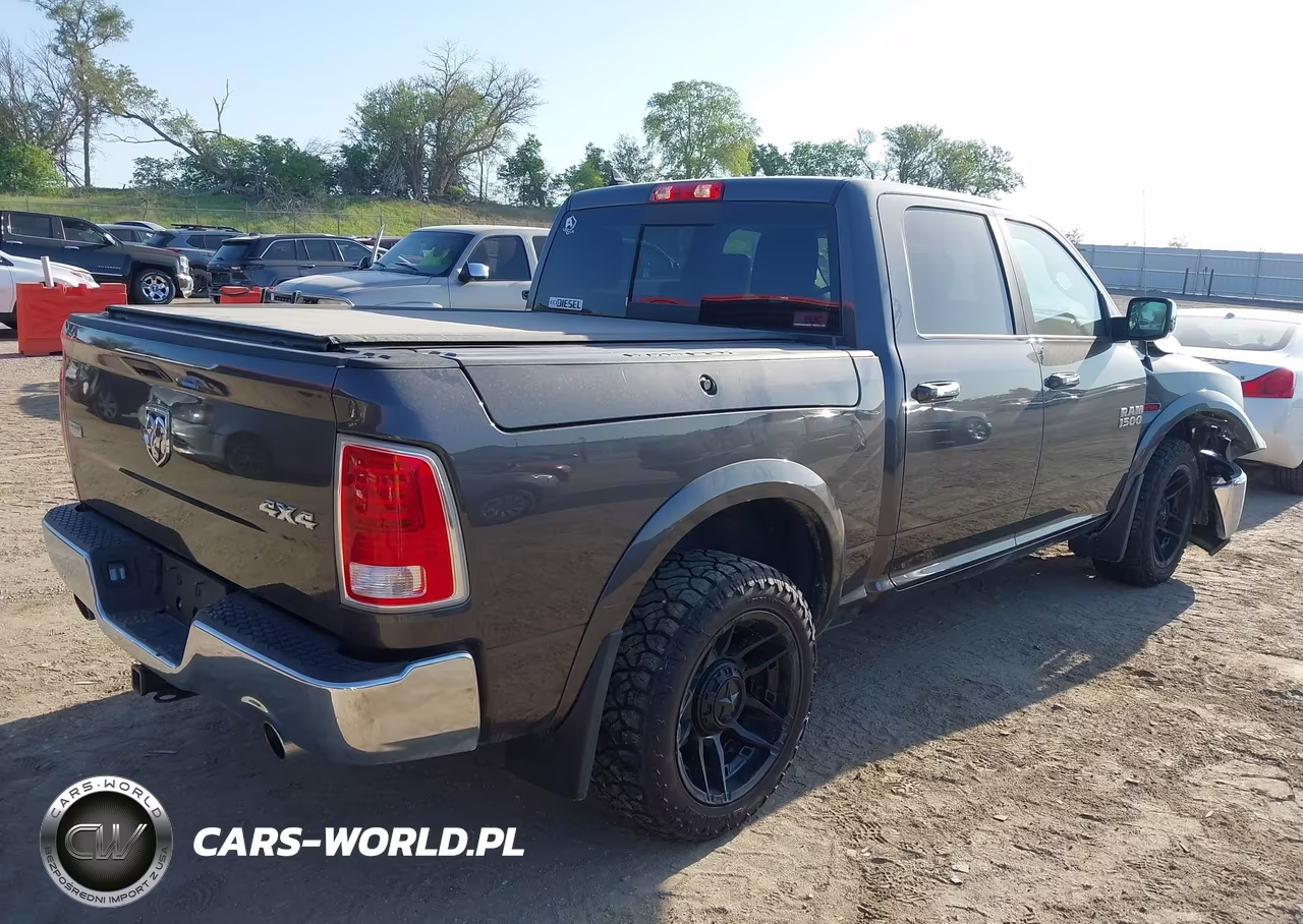 2018 Ram 1500 Laramie 4X4 5'7 Box VIN:1C6RR7NM1JS246652 - 4