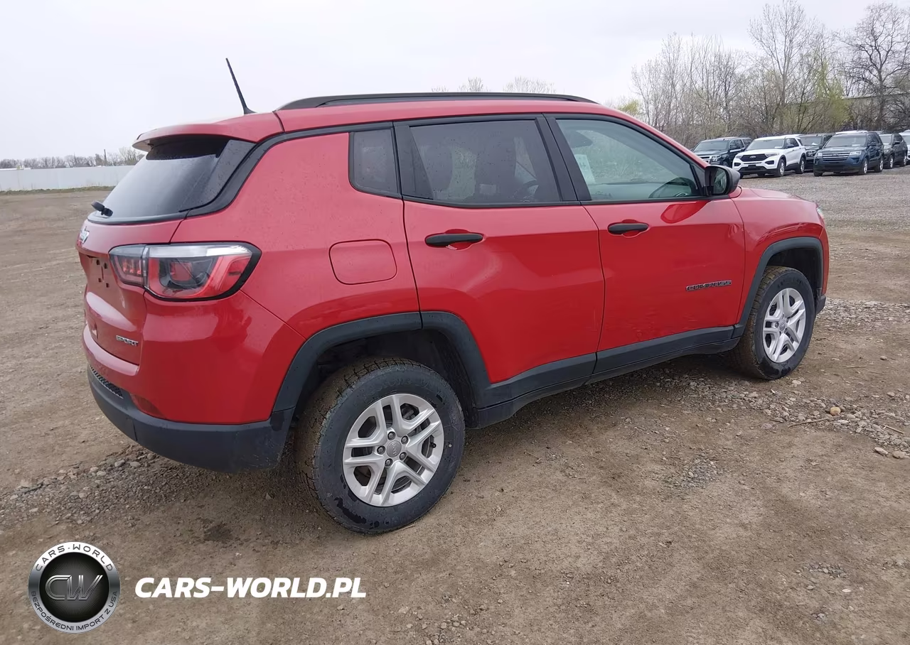 2018 Jeep Compass Sport 4X4 VIN:3C4NJDAB7JT413760 - 4