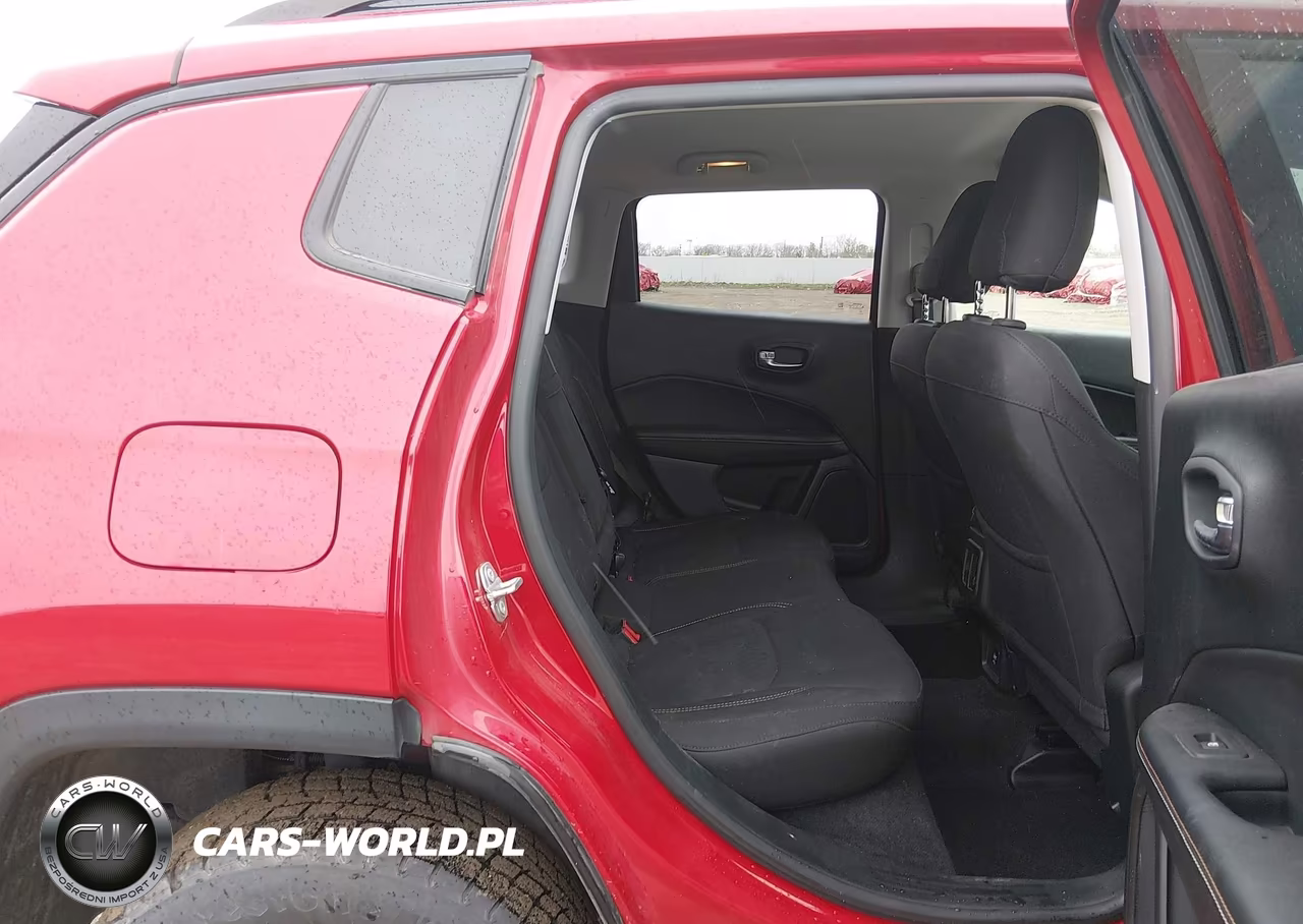 2018 Jeep Compass Sport 4X4 VIN:3C4NJDAB7JT413760 - 8