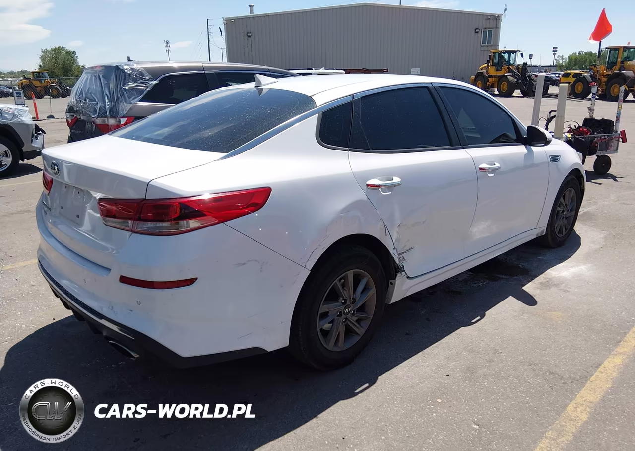 2020 Kia Optima Lx VIN:5XXGT4L37LG422580 - 4