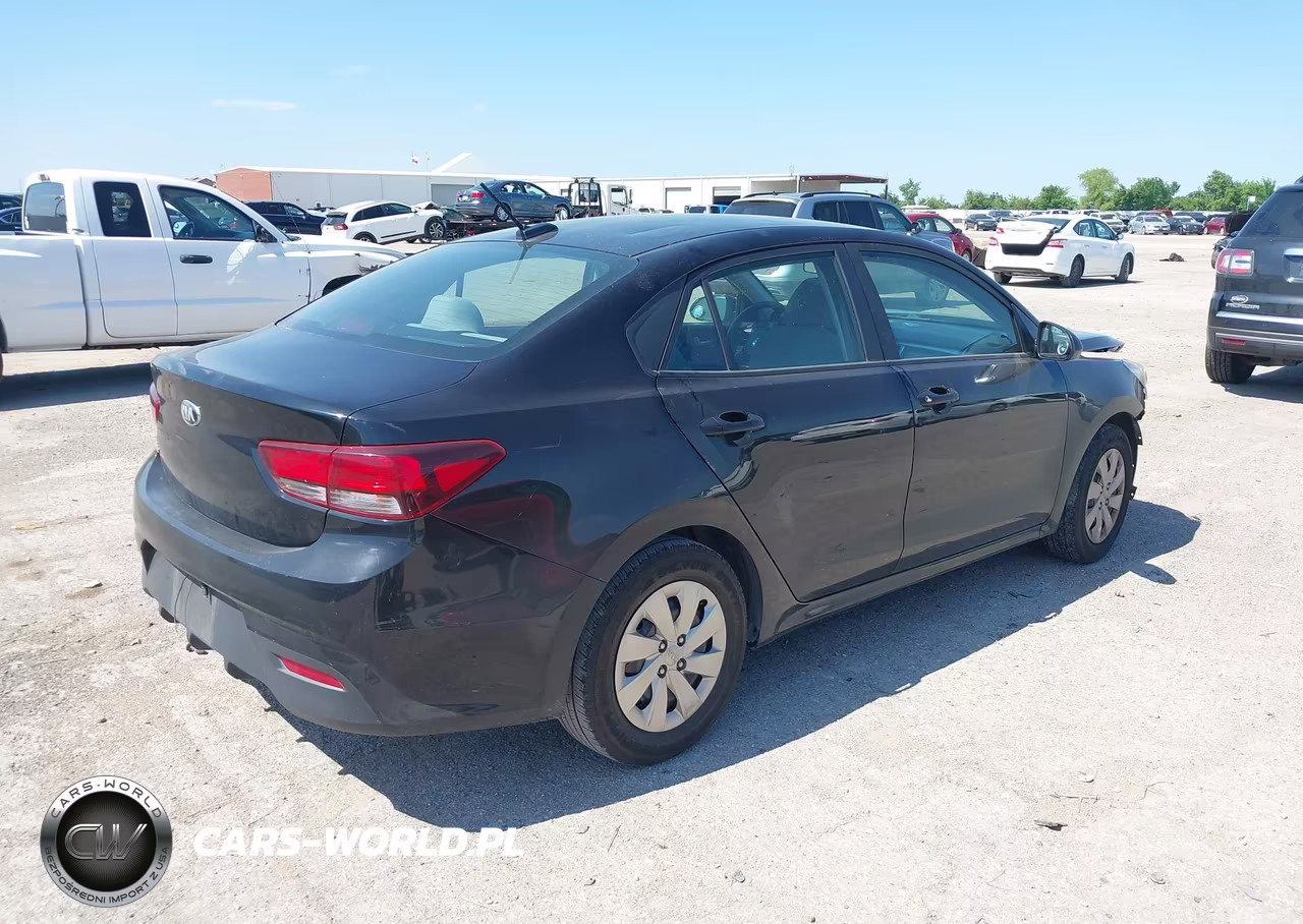 2018 Kia Rio Lx VIN:3KPA24AB4JE049457 - 4