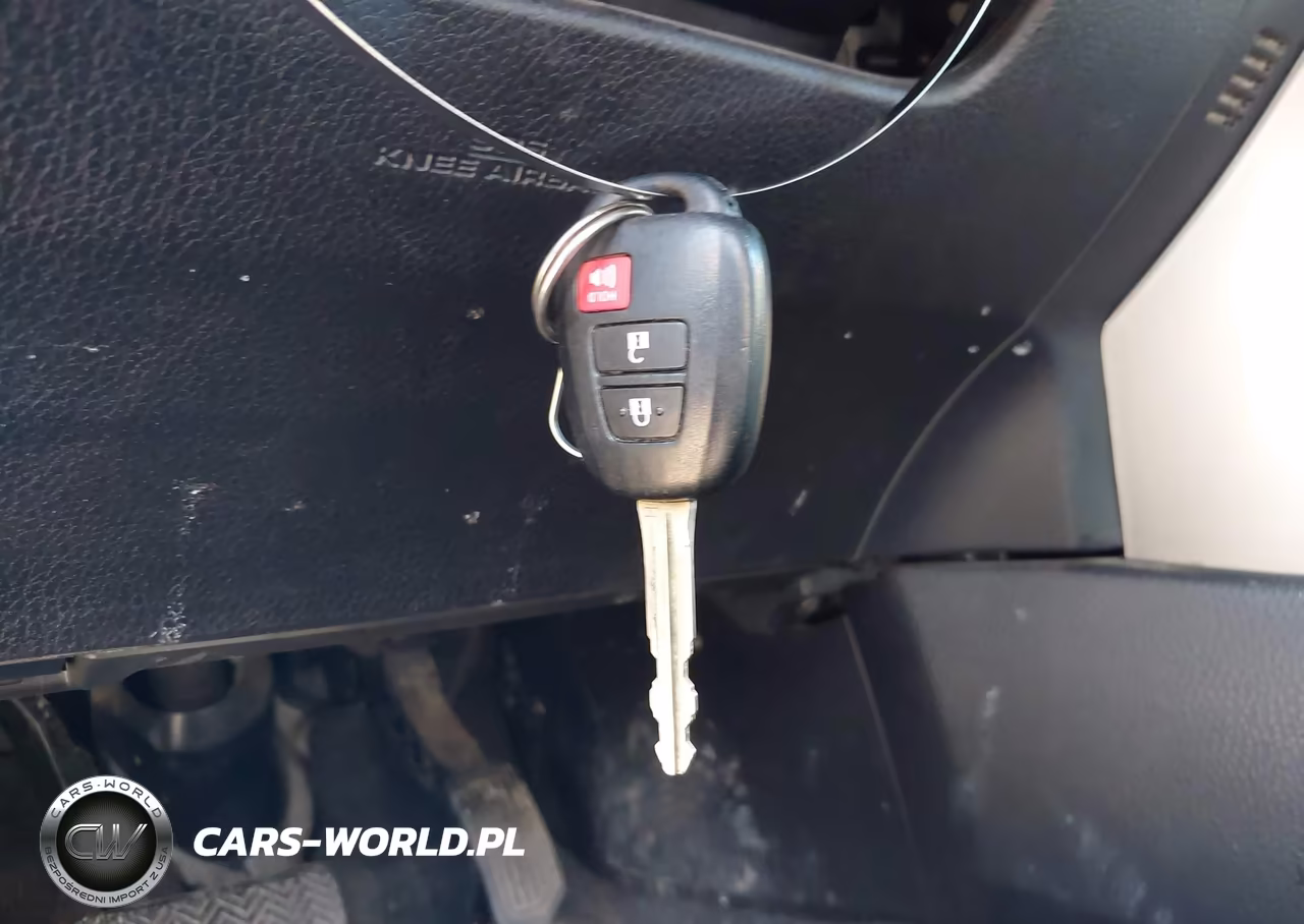 2017 Toyota Rav4 Xle VIN:2T3RFREV2HW604140 - 11
