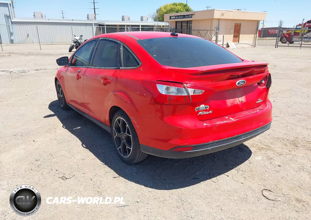 2014 Ford Focus Se VIN:1FADP3F27EL299540 - 3