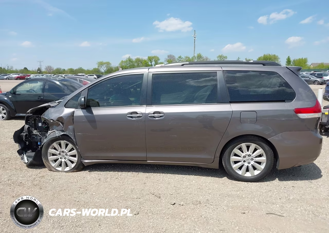2013 Toyota Sienna Xle 7 Passenger VIN:5TDDK3DC5DS063180 - 14