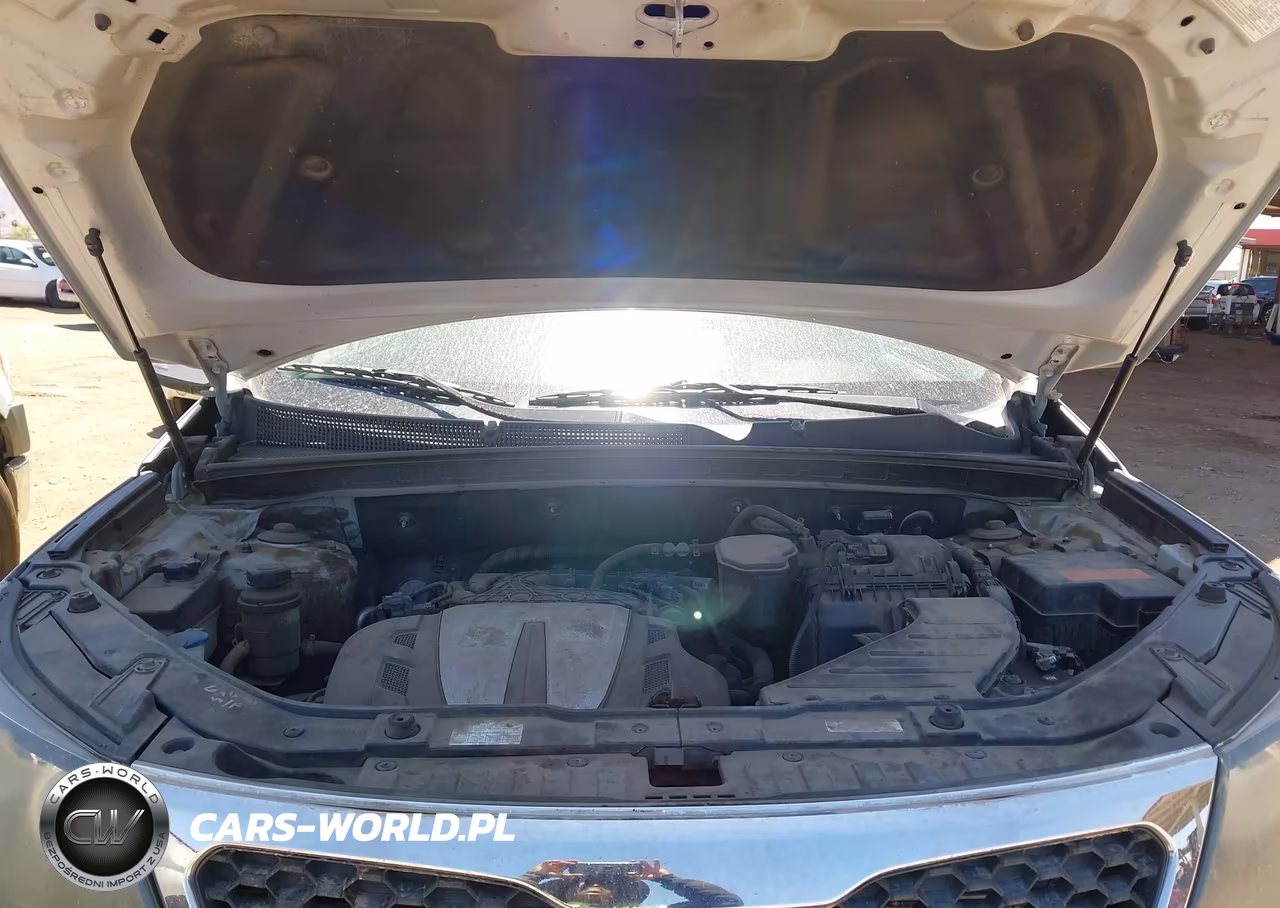 2011 Kia Sorento Lx V6 VIN:5XYKTDA23BG107824 - 10