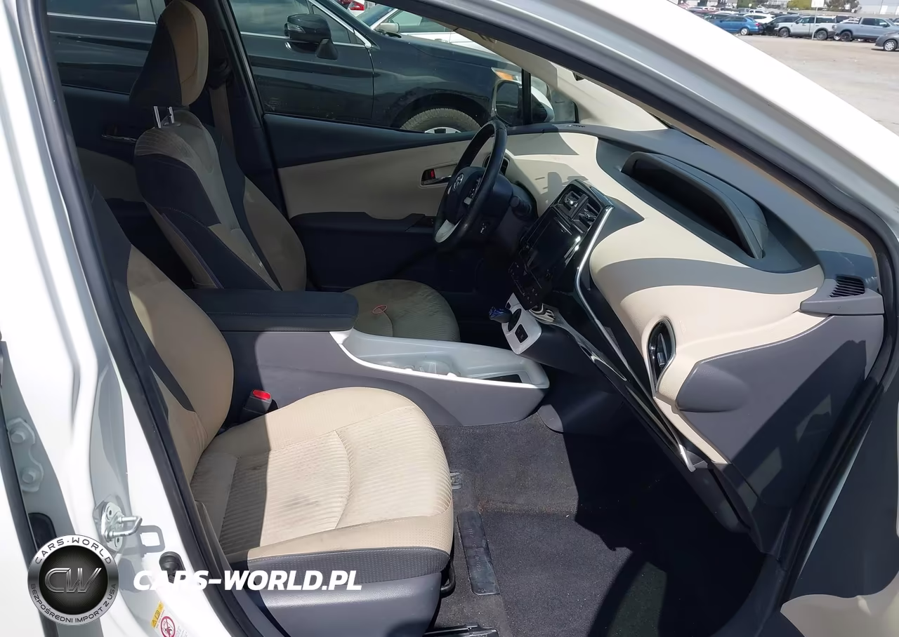 2016 Toyota Prius Three VIN:JTDKARFU1G3504053 - 5