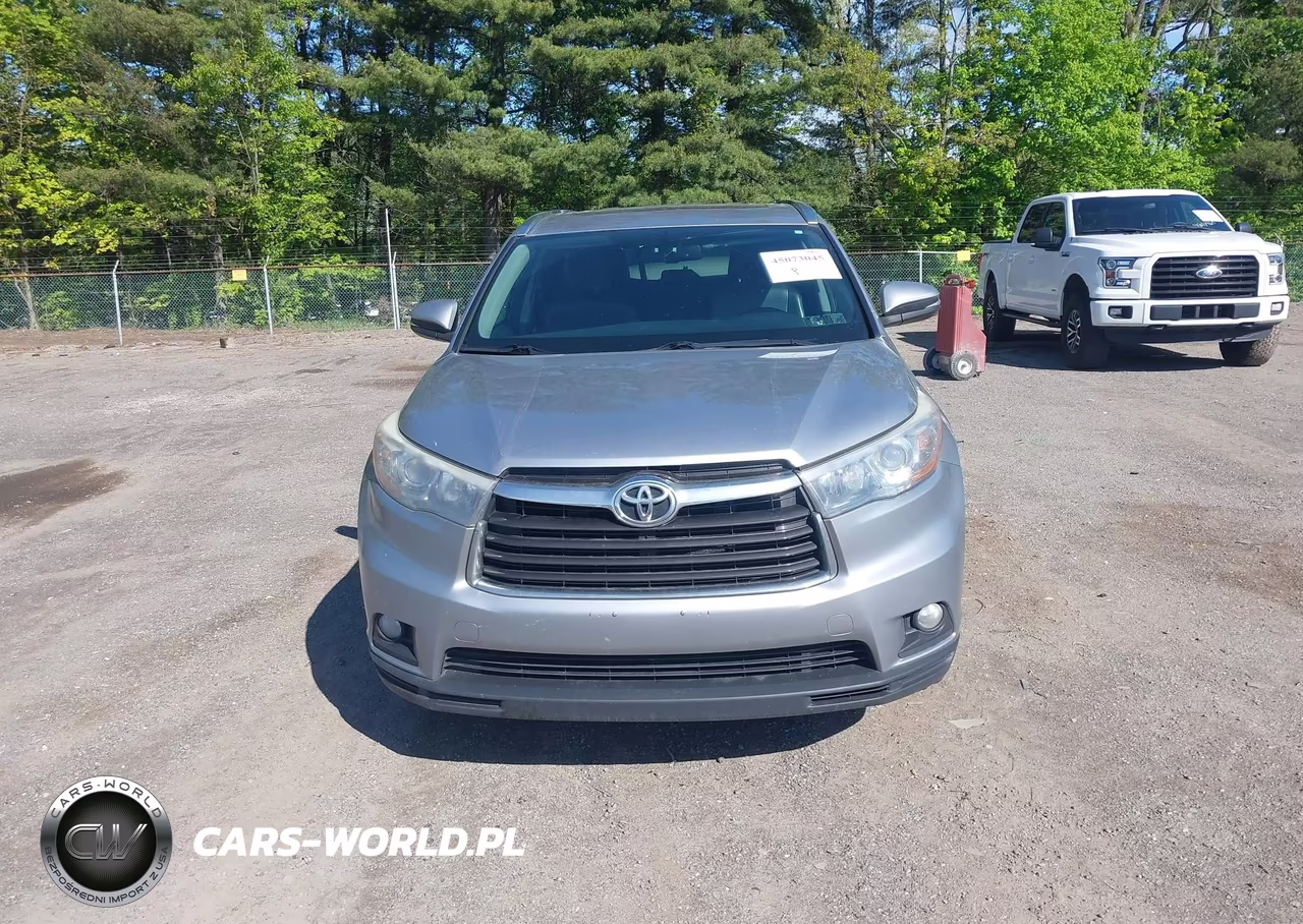 2015 Toyota Highlander Xle V6 VIN:5TDJKRFH3FS131753 - 12