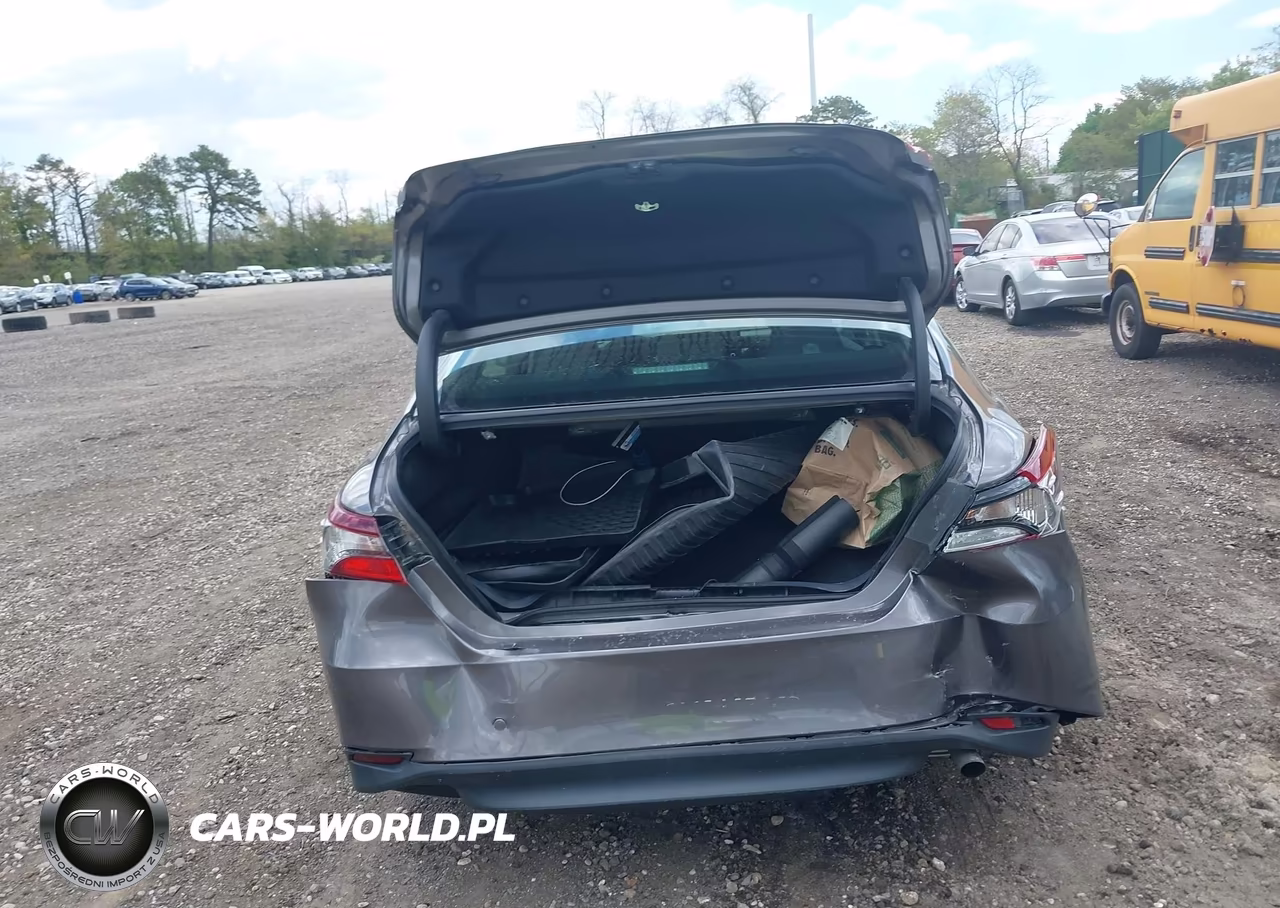 2023 Toyota Camry Le VIN:4T1C11BK2PU088403 - 17