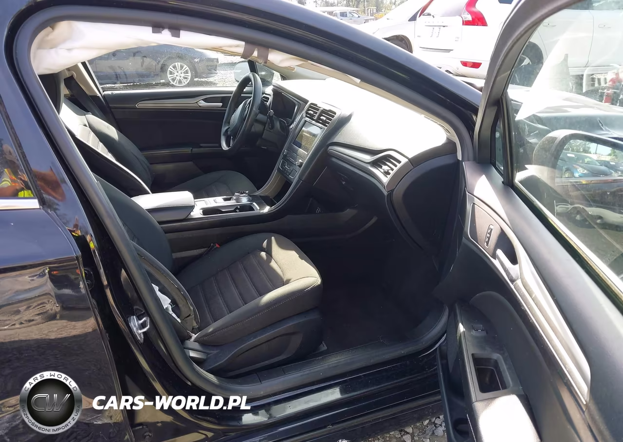 2020 Ford Fusion Se VIN:3FA6P0HD4LR136090 - 18