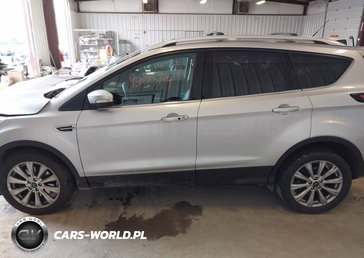 2017 Ford Escape Titanium VIN:1FMCU9JD9HUE03644 - 14