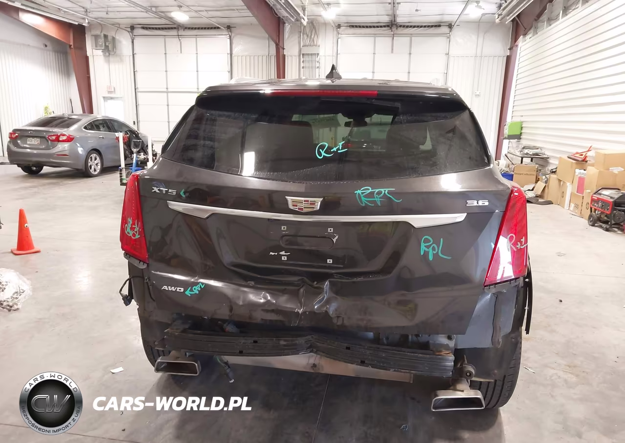 2018 Cadillac Xt5 Luxury VIN:1GYKNDRS5JZ218822 - 17