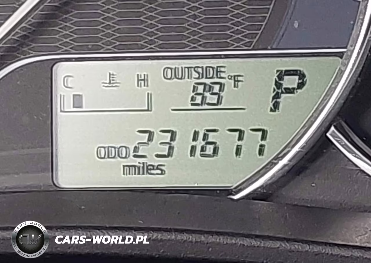 2015 Toyota Corolla Le VIN:5YFBURHE0FP196490 - 15