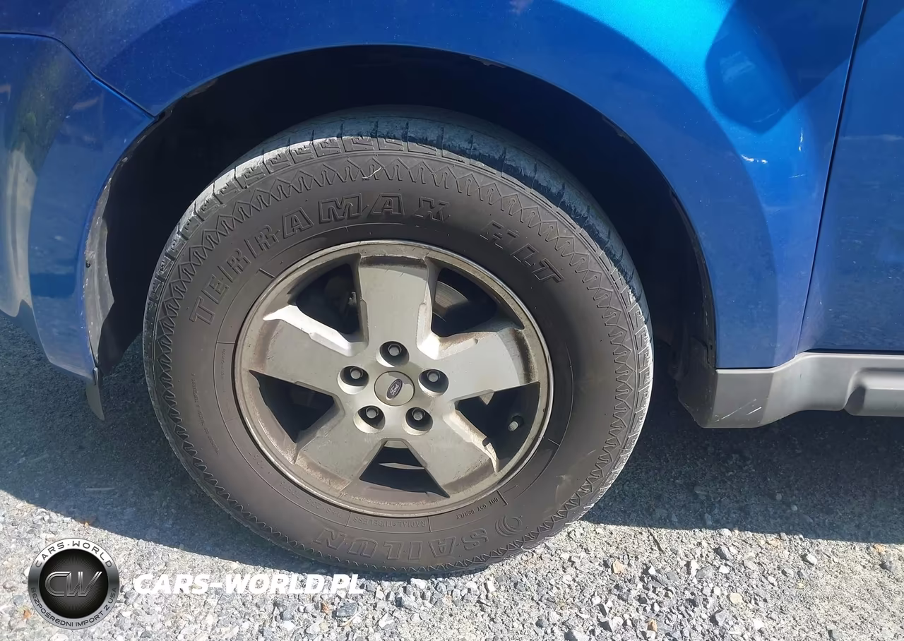 2011 Ford Escape Xls VIN:1FMCU9C7XBKC24636 - 12