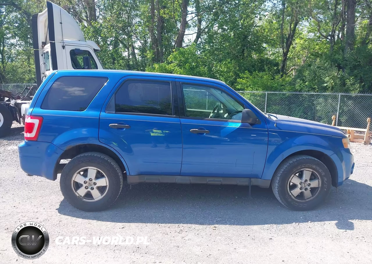 2011 Ford Escape Xls VIN:1FMCU9C7XBKC24636 - 14
