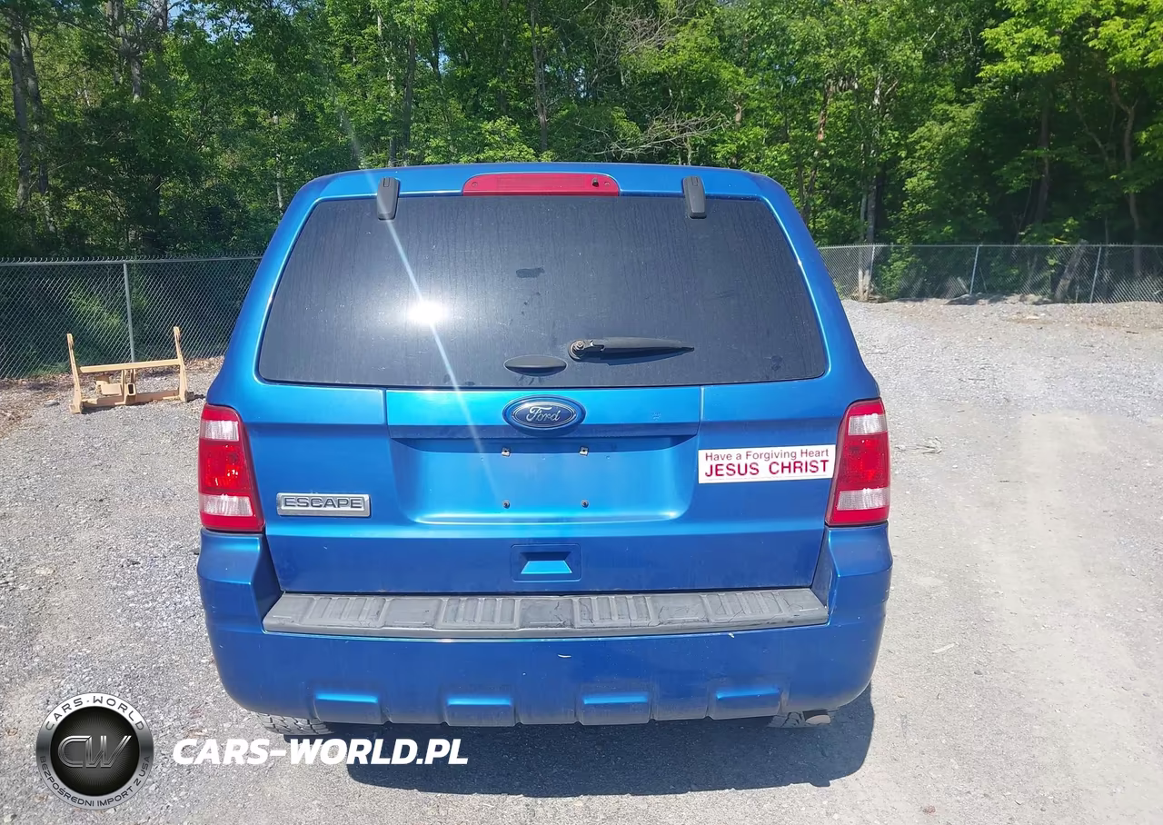 2011 Ford Escape Xls VIN:1FMCU9C7XBKC24636 - 17