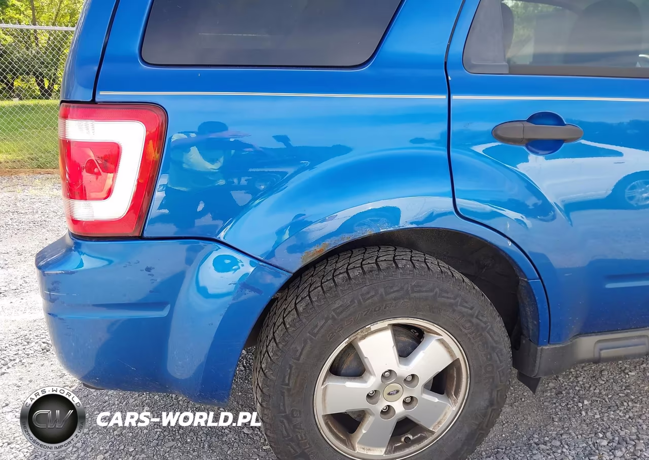 2011 Ford Escape Xls VIN:1FMCU9C7XBKC24636 - 18
