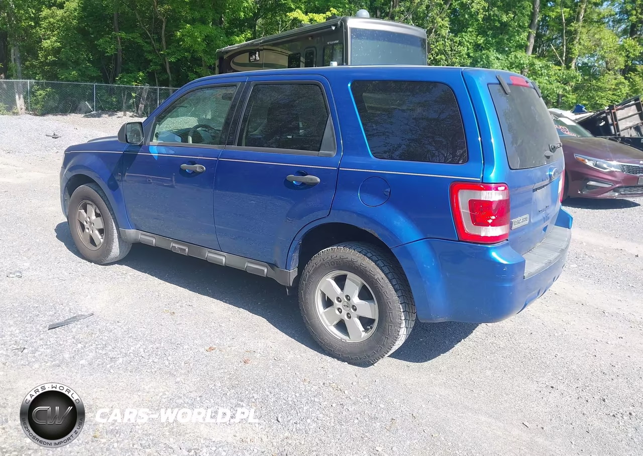 2011 Ford Escape Xls VIN:1FMCU9C7XBKC24636 - 3