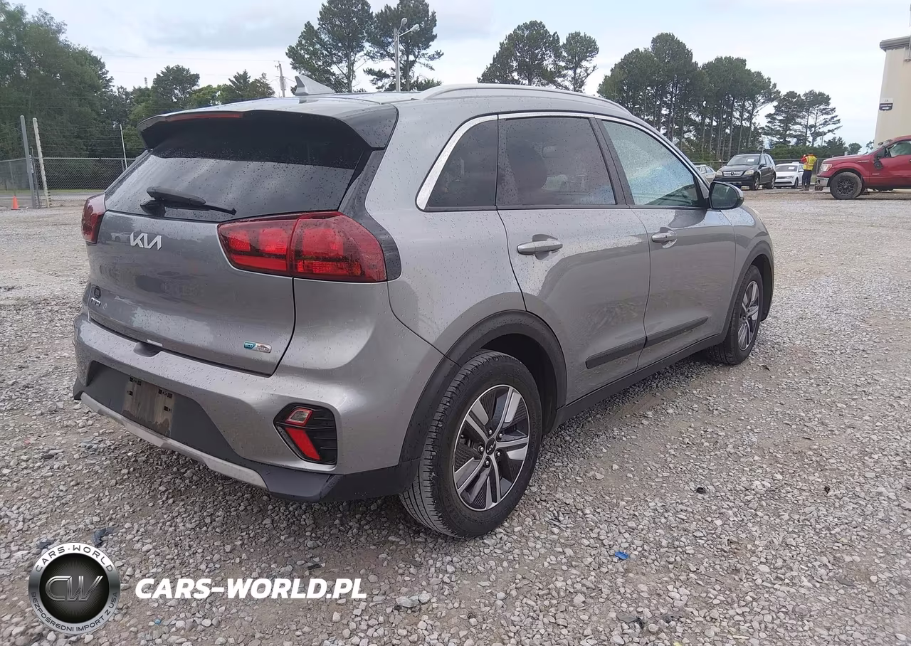 2022 Kia Niro Lxs VIN:KNDCB3LC0N5509952 - 4