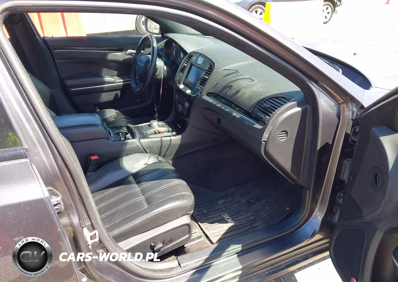 2017 Chrysler 300 300S Awd VIN:2C3CCAGG8HH544447 - 5