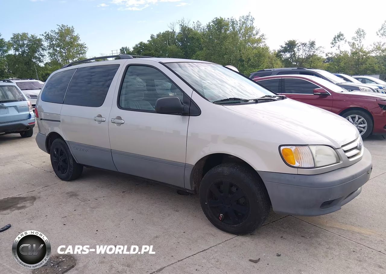 2001 Toyota Sienna Le