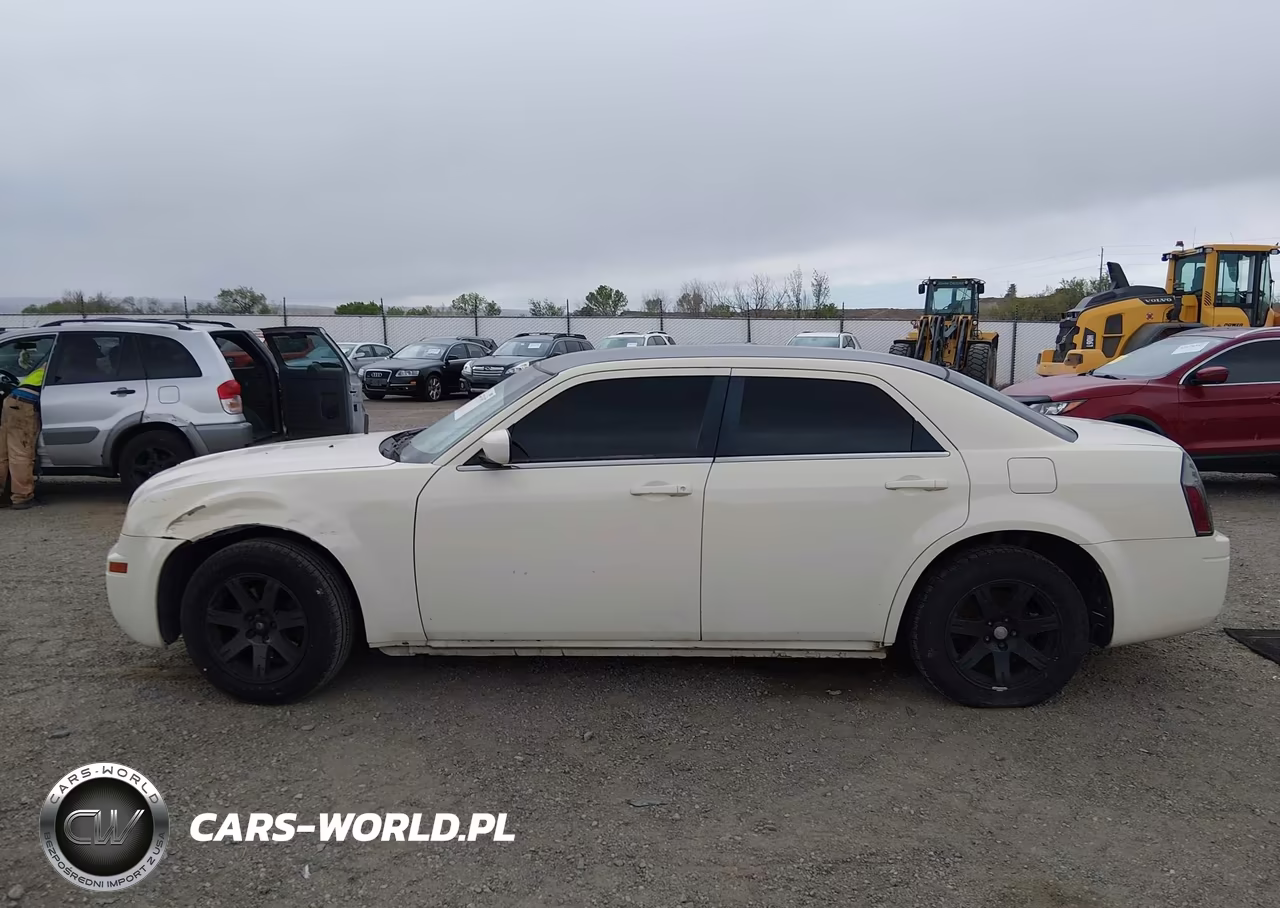 2007 Chrysler 300 VIN:2C3LA43R57H600664 - 14