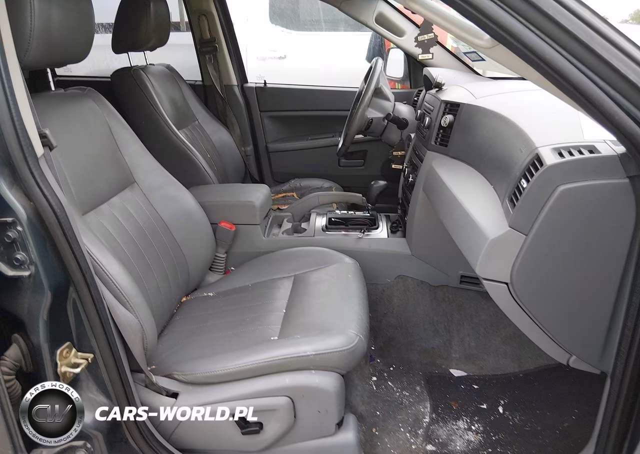 2007 Jeep Grand Cherokee Laredo VIN:1J8GS48KX7C535599 - 5