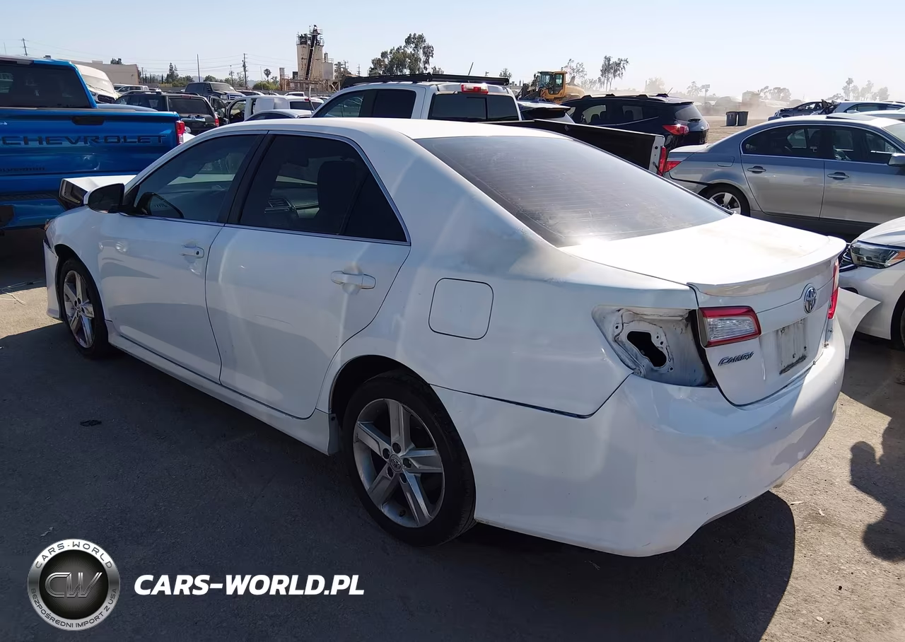 2013 Toyota Camry Se VIN:4T1BF1FKXDU665181 - 3
