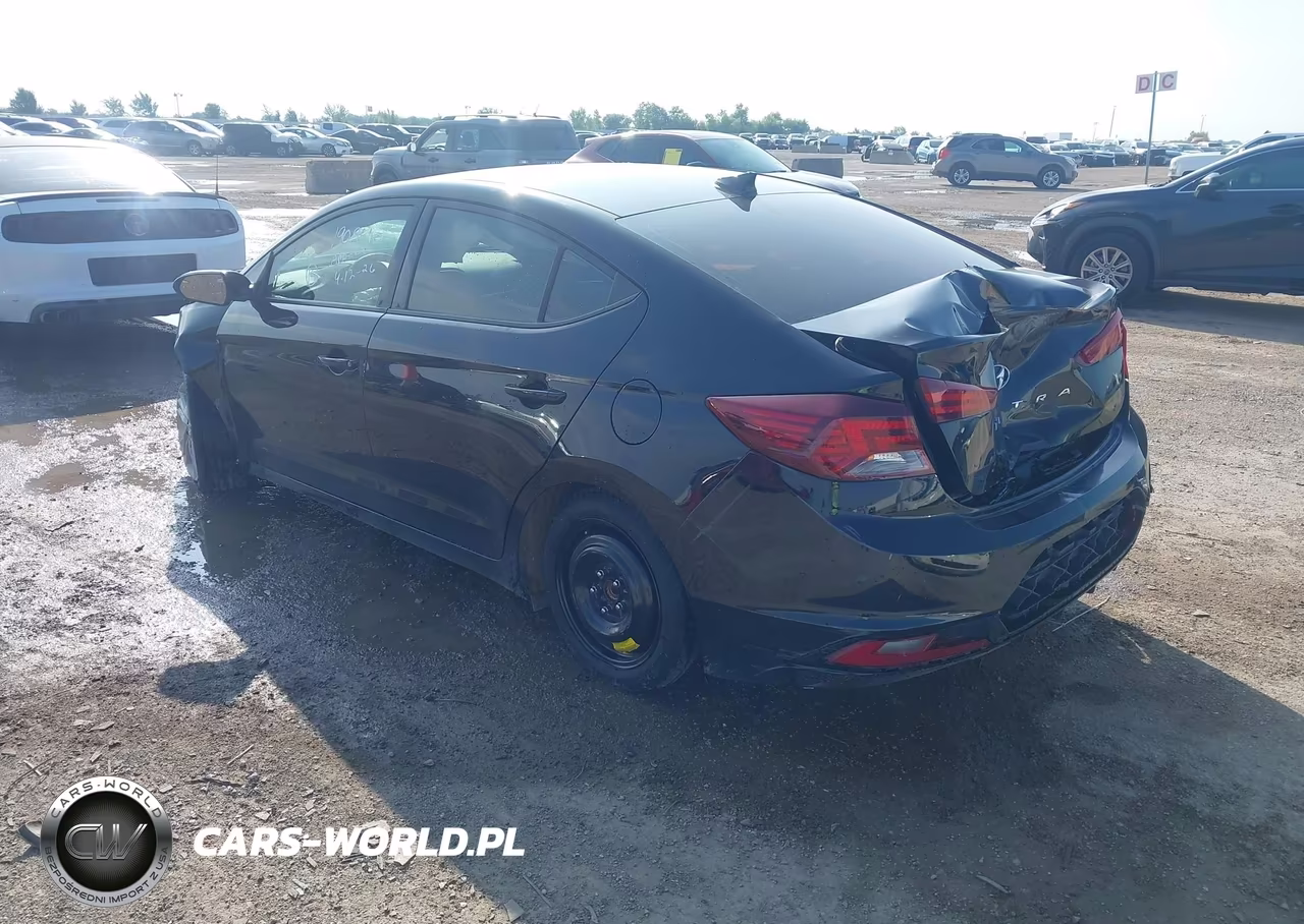 2019 Hyundai Elantra Sel VIN:5NPD84LF7KH440384 - 3