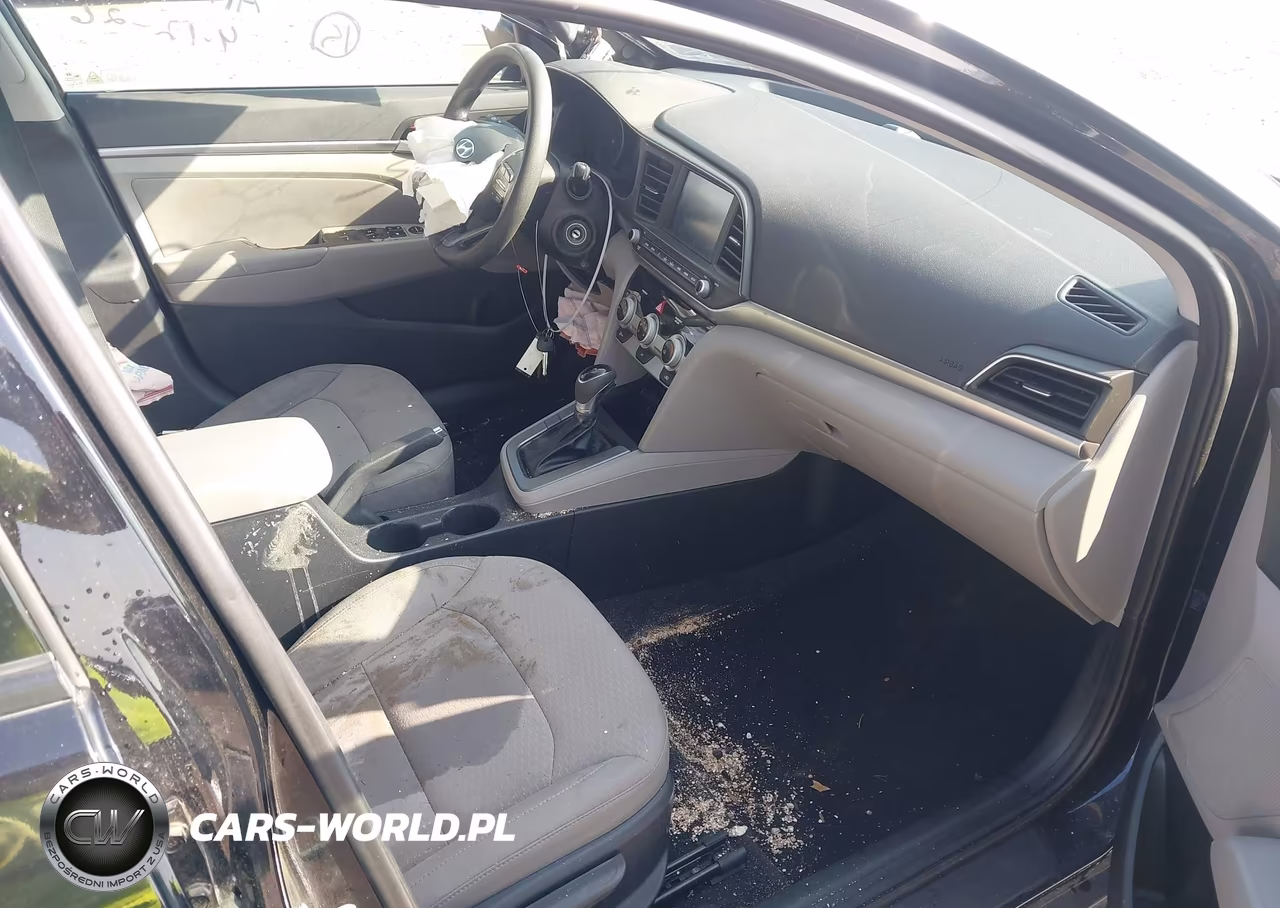 2019 Hyundai Elantra Sel VIN:5NPD84LF7KH440384 - 5