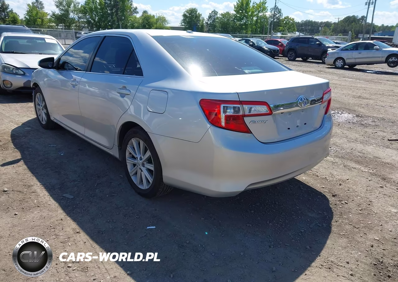 2012 Toyota Camry Xle VIN:4T1BF1FK0CU066398 - 3