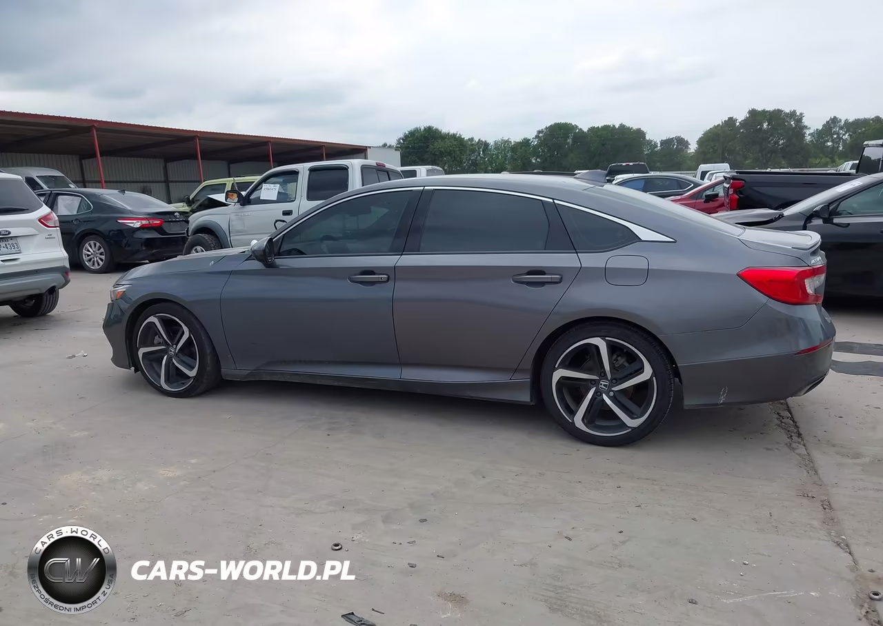 2018 Honda Accord Sport VIN:1HGCV1F30JA044907 - 14