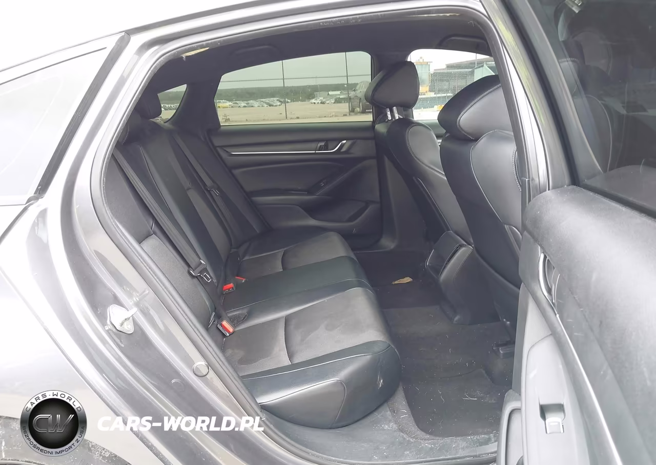 2018 Honda Accord Sport VIN:1HGCV1F30JA044907 - 8