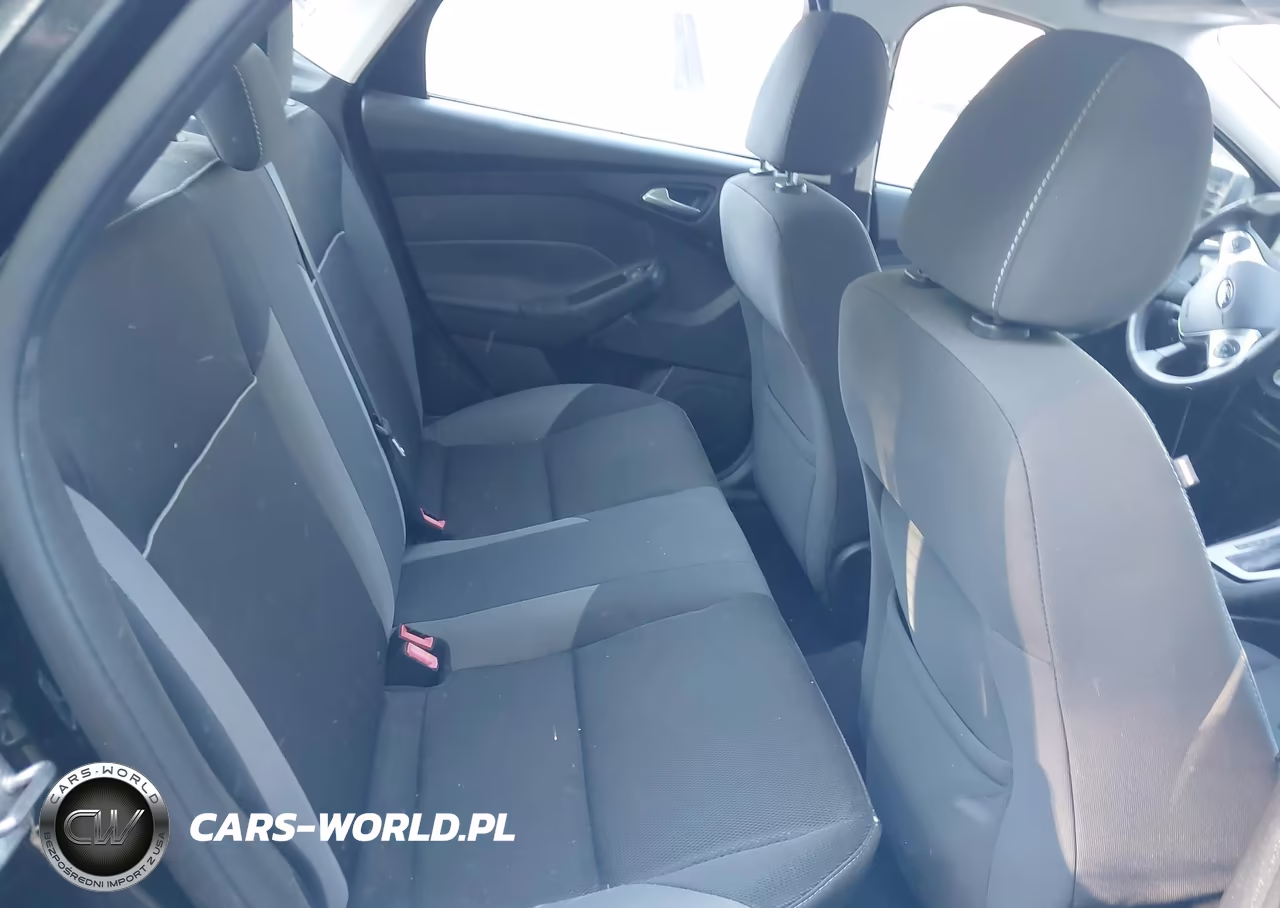 2014 Ford Focus Se VIN:1FADP3F24EL268522 - 8