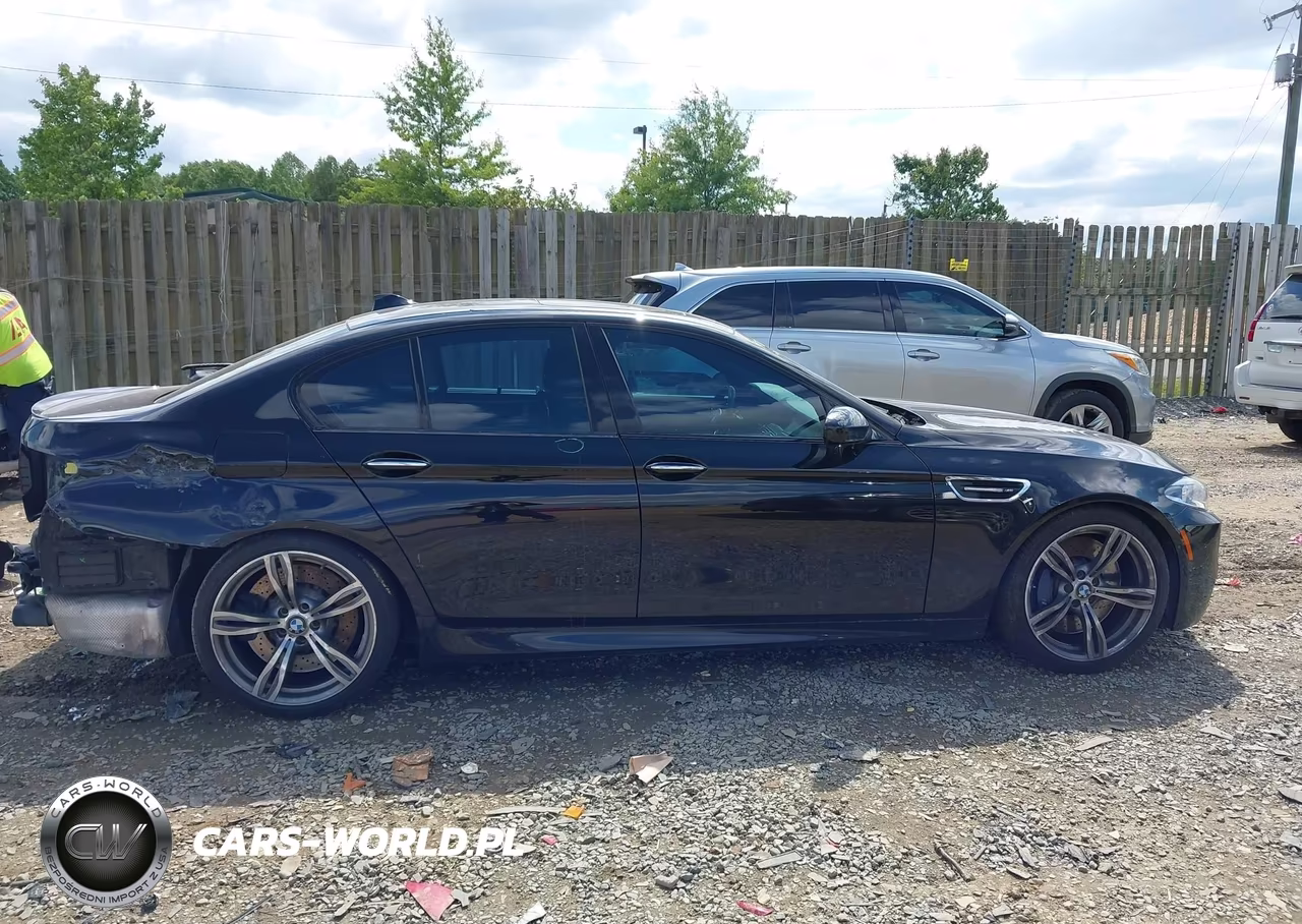 2014 BMW M5 VIN:WBSFV9C58ED097254 - 13