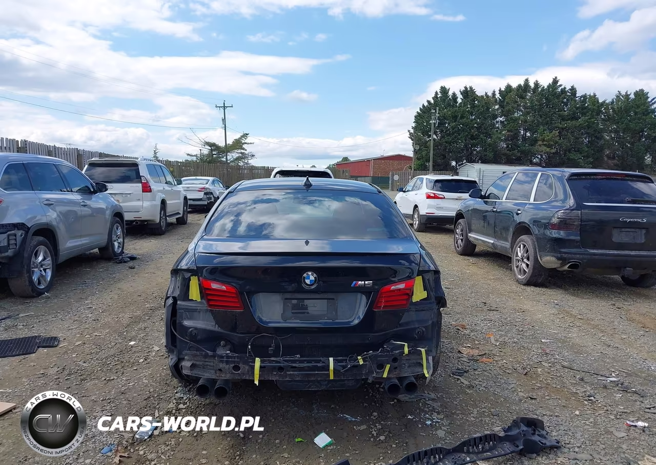 2014 BMW M5 VIN:WBSFV9C58ED097254 - 16