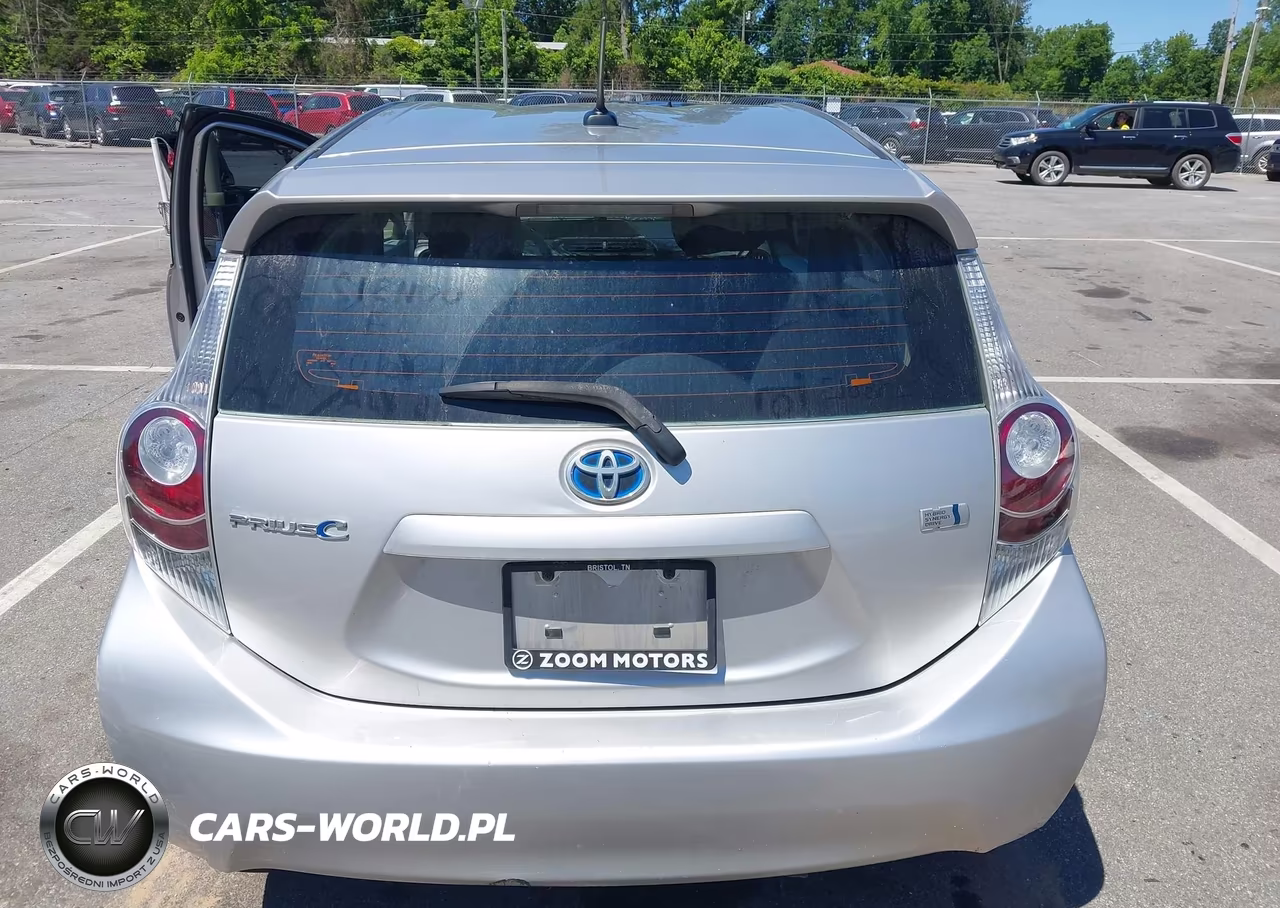 2013 Toyota Prius C Three VIN:JTDKDTB34D1534222 - 16