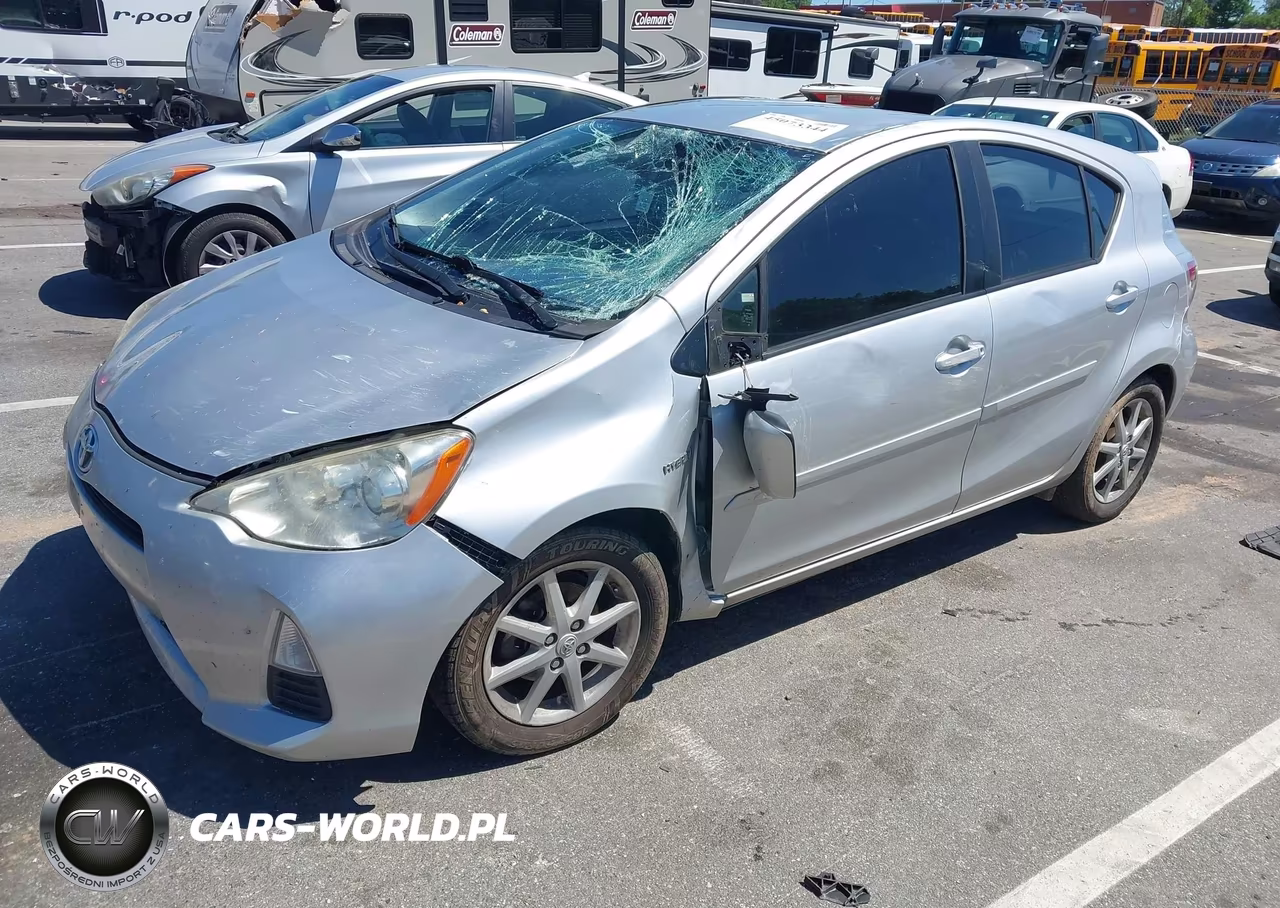 2013 Toyota Prius C Three VIN:JTDKDTB34D1534222 - 2