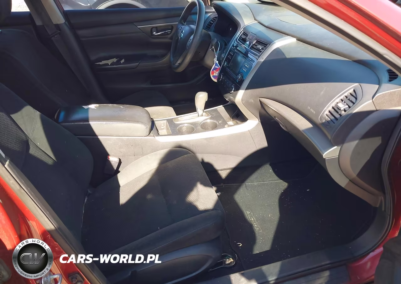 2015 Nissan Altima 2.5 S VIN:1N4AL3AP3FC493176 - 5
