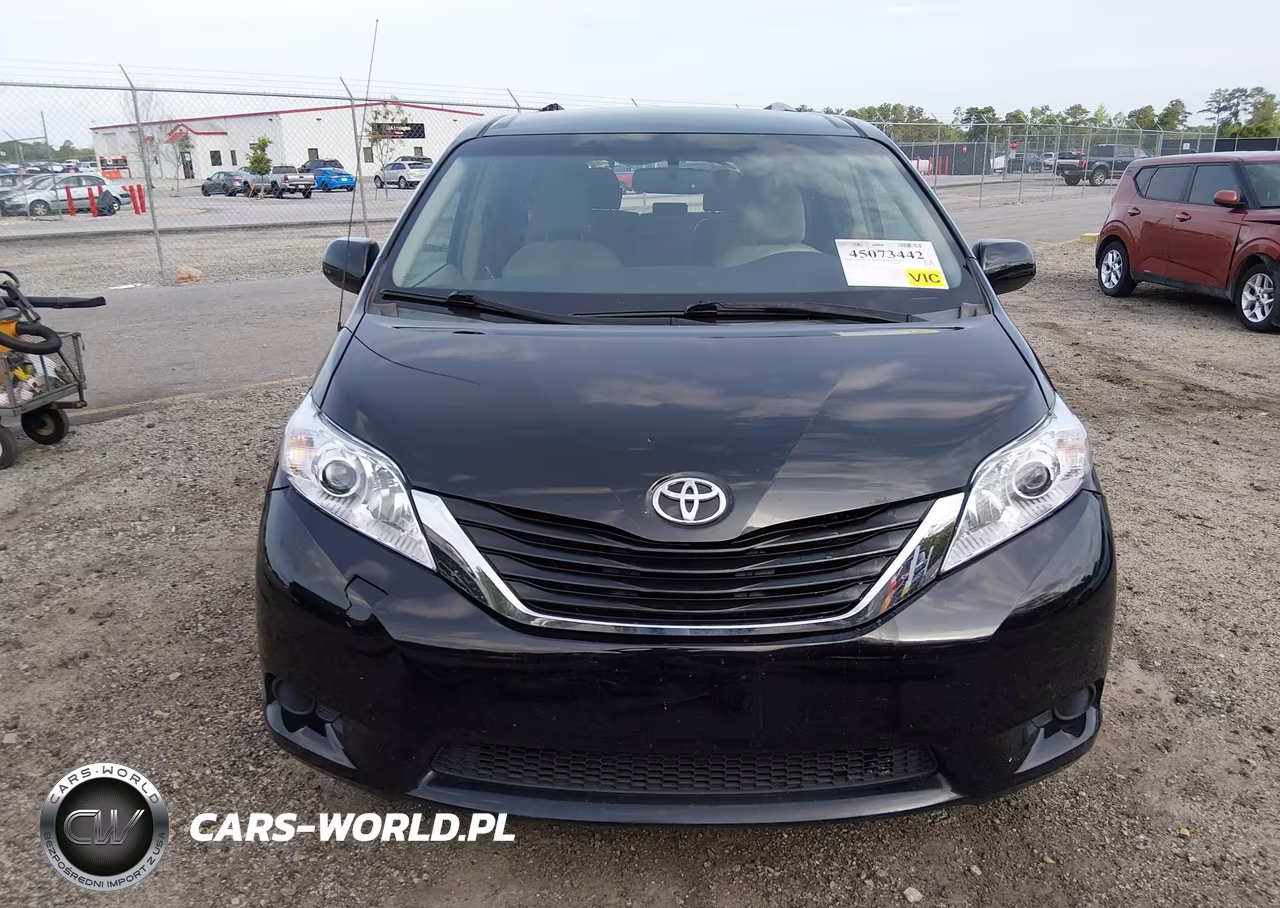 2011 Toyota Sienna Le V6 VIN:5TDKK3DC7BS171403 - 12