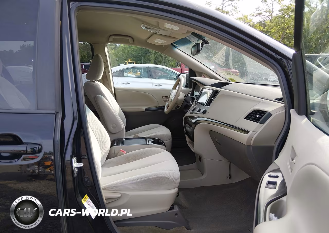 2011 Toyota Sienna Le V6 VIN:5TDKK3DC7BS171403 - 5