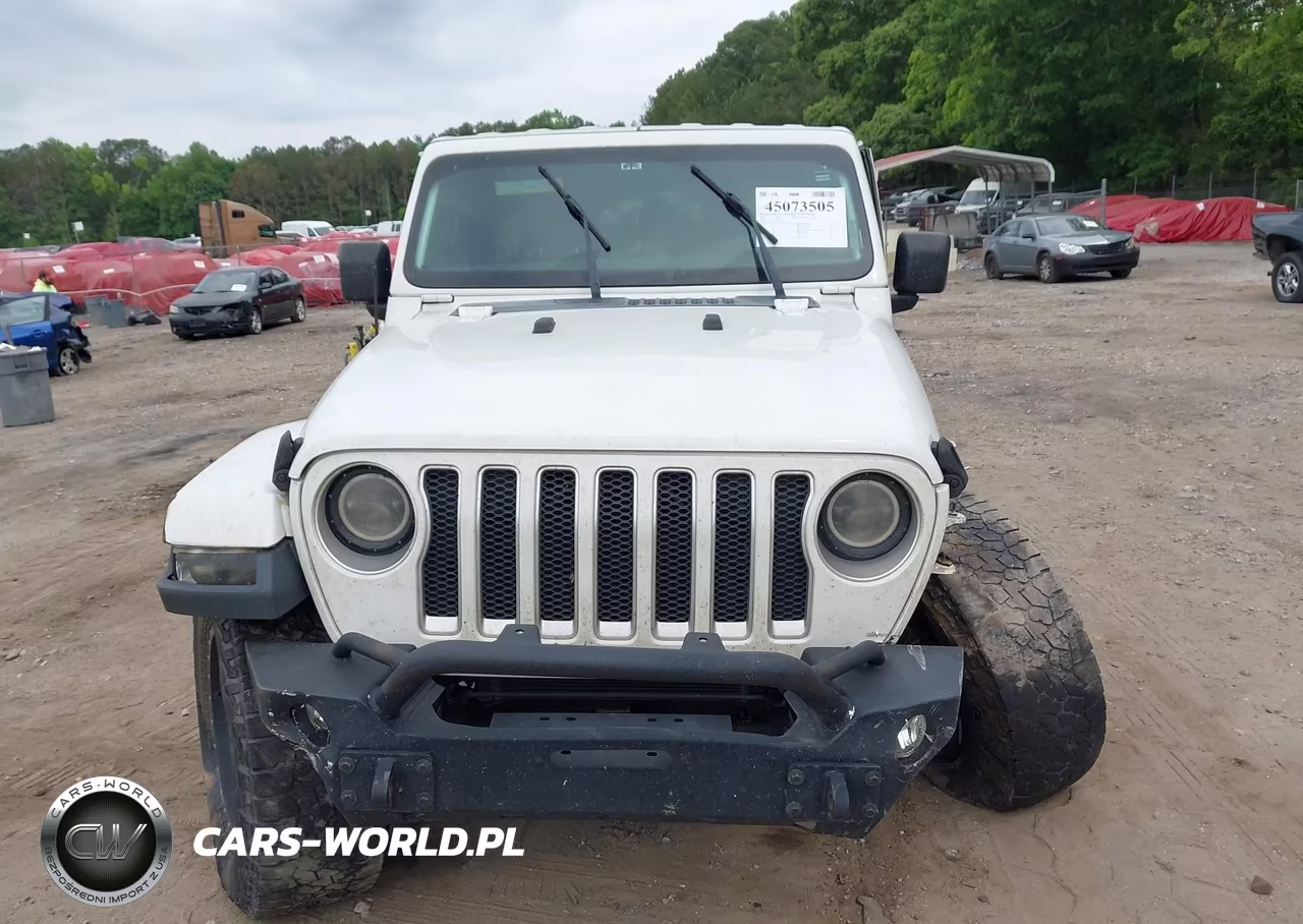 2018 Jeep Wrangler Unlimited Sahara 4X4 VIN:1C4HJXENXJW321765 - 13
