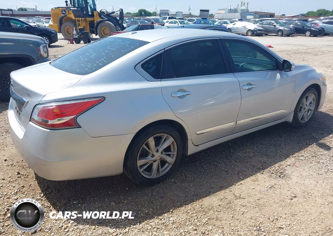 2015 Nissan Altima 2.5 Sl VIN:1N4AL3AP5FN350556 - 4