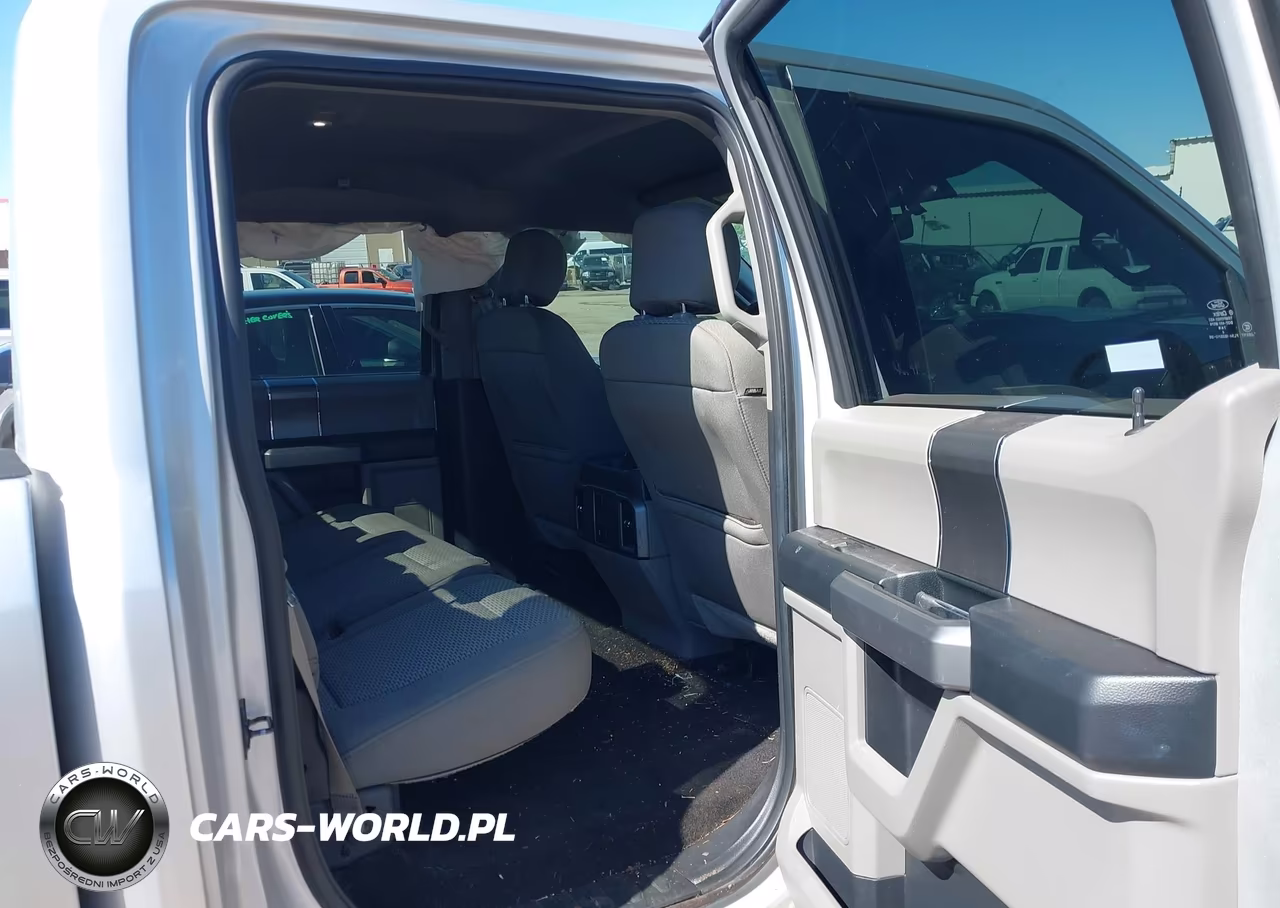 2018 Ford F-150 Xlt VIN:1FTEW1CB5JKC59130 - 8